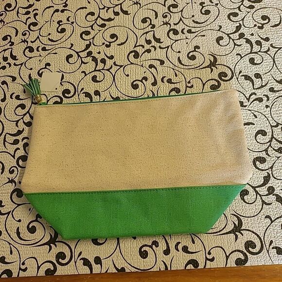 Mainstreet Collection Cosmetic Bag - Picture 1 of 5